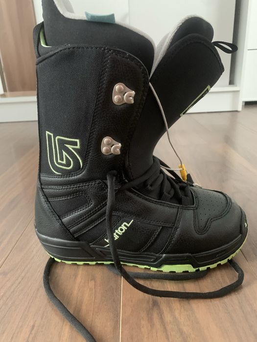 Boots burton marimea 37