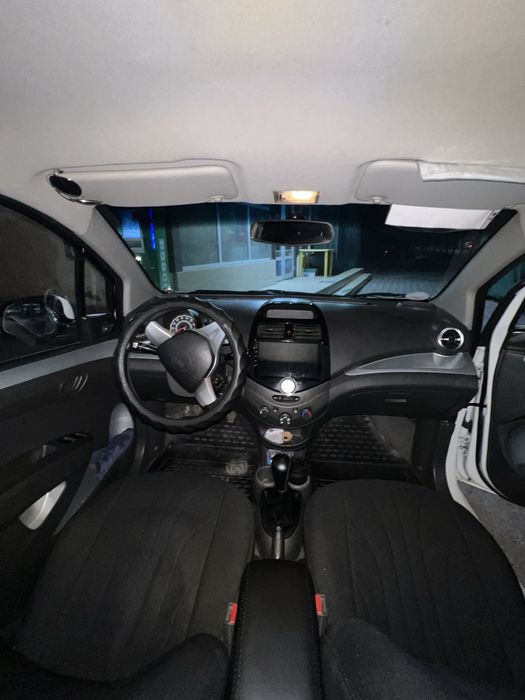 Chevrolet spark.