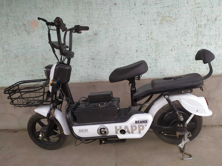 Электро-скутер б/у продам.