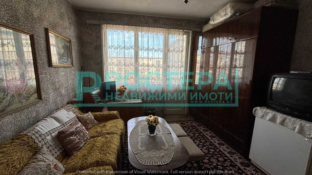 Многостаен Етаж от Къща - кв. Вароша