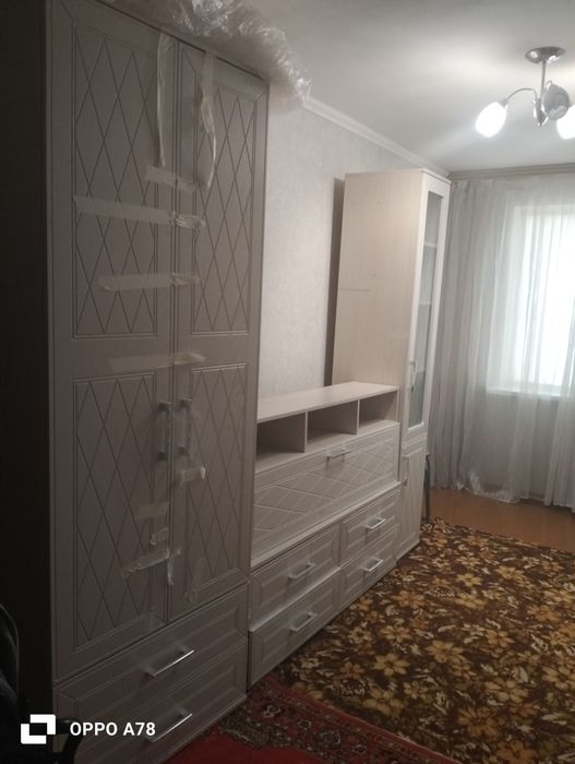 Стенка, бежевый цвет