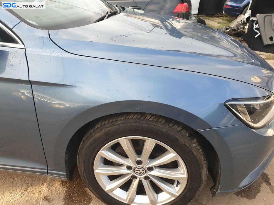 Aripa Dreapta Fata Volkswagen Passat B8 2015 - 2020 Culoare LB5J [C8763]