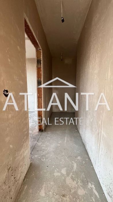 Продава се Двустаен апартамент в Варна, Бриз - 66 кв.м за 1873 €/кв.м - Снимка #1