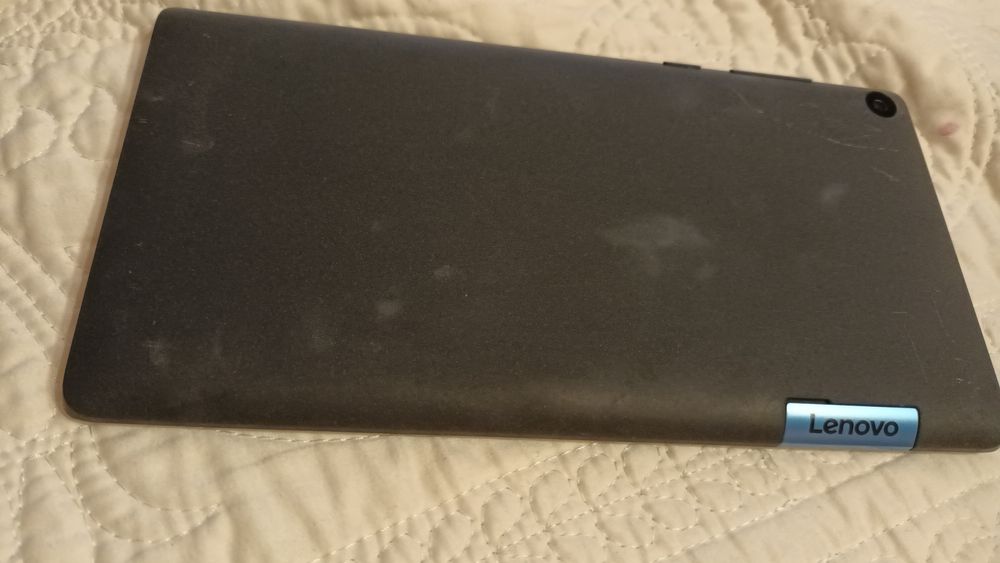 Таблет Lenovo TB3-730X