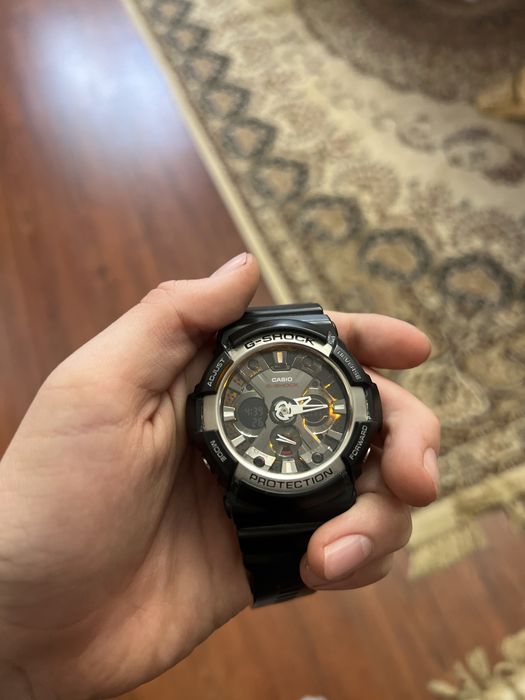 Casio G-shock часы