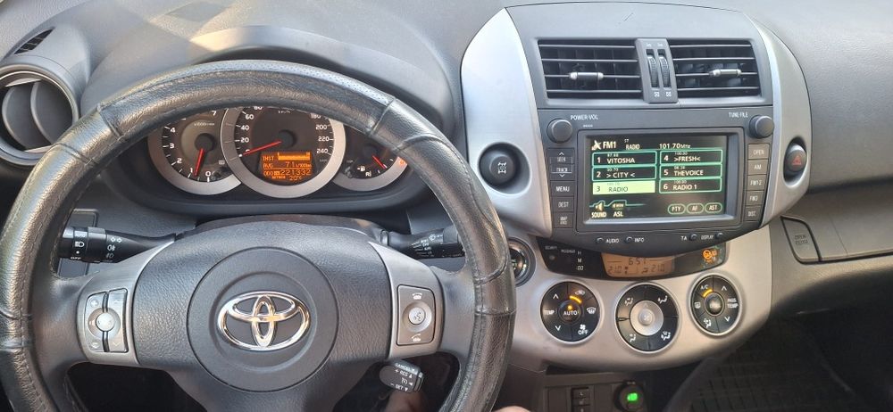 Toyota rav4  2007г.