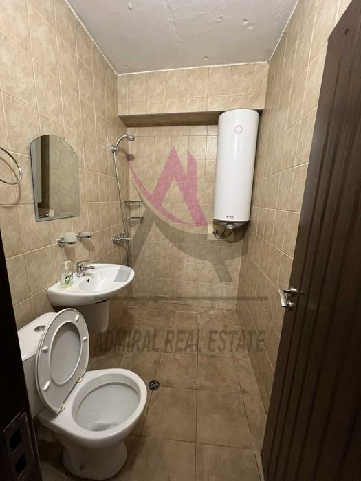 Дава се под наем Двустаен апартамент в Варна, Базар Левски - 65 кв.м за 325 € - Снимка #3