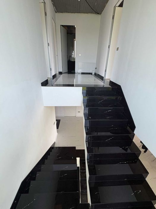 Meserias Gresie faianta 10 ani experienta, taiat la 45, modele, reparatii generale, renovare apartamente