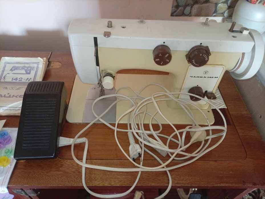 Продается швейная машинка