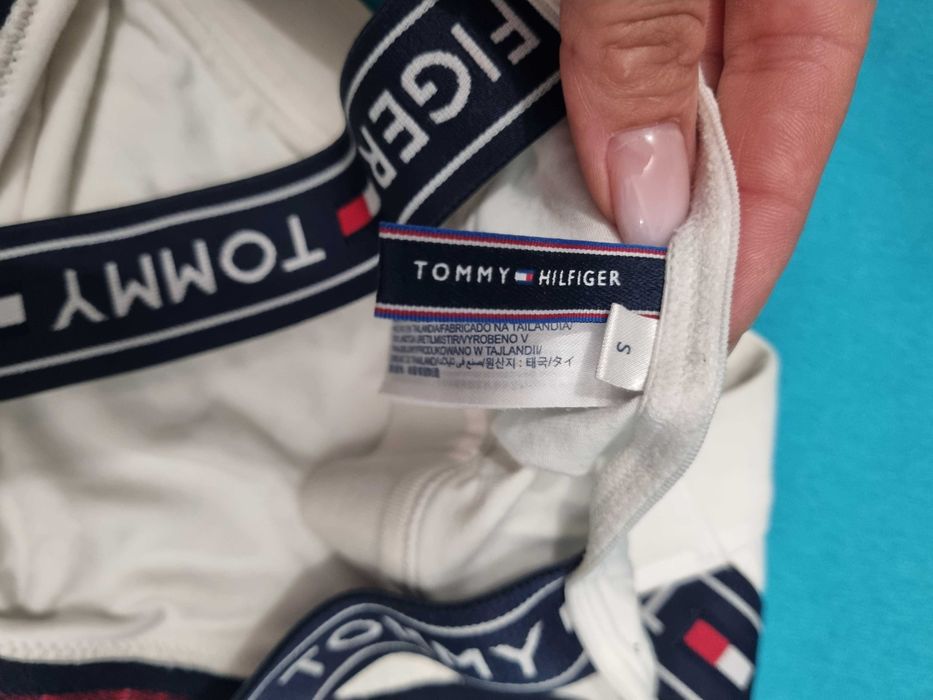 De vanzare bustiera tommy Hilfinger