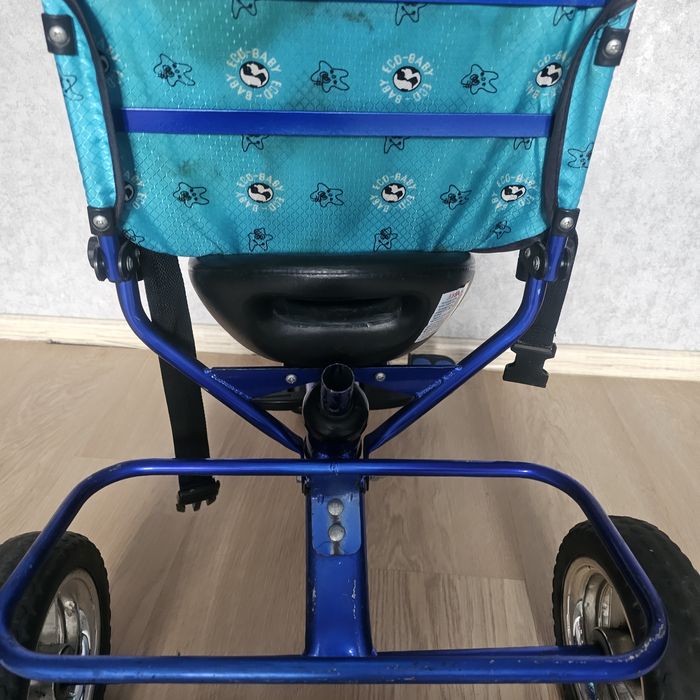 Продам велоколяску.