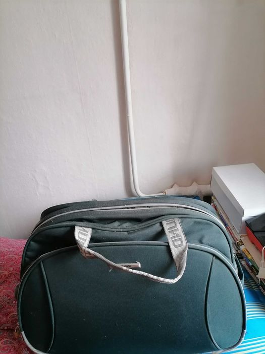 Продам дорожную сумку.