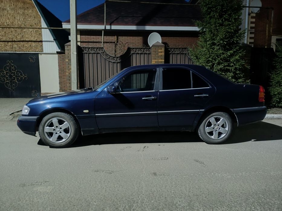 Mercedes-Benz C180 W202