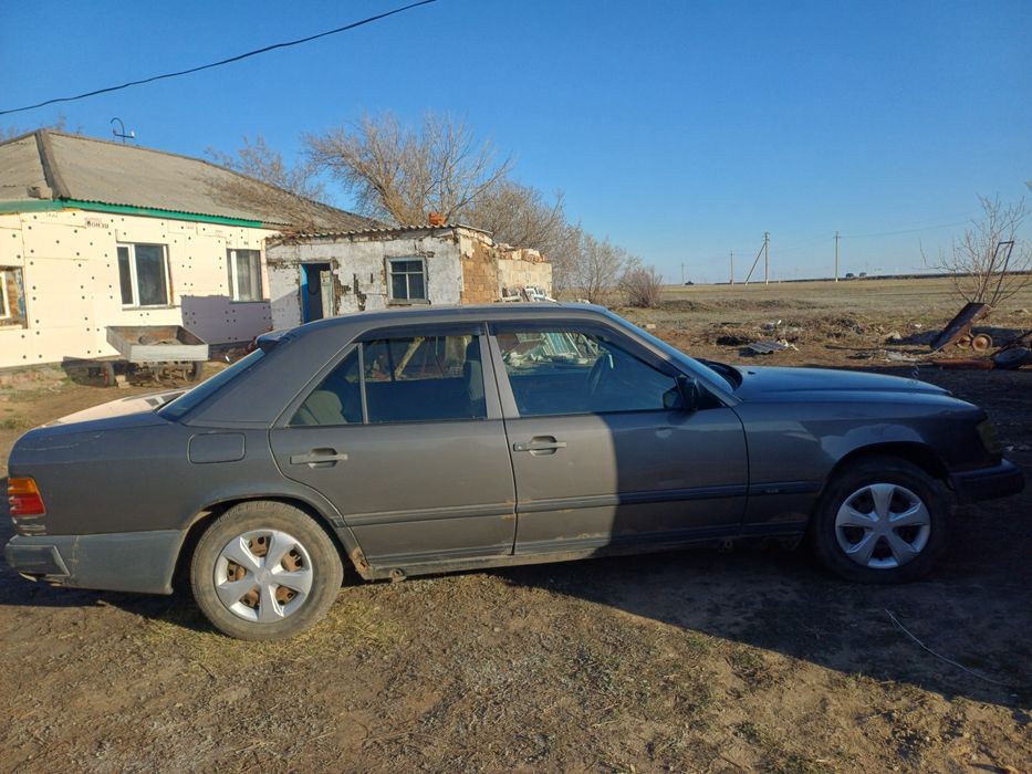Продам мерседес 124