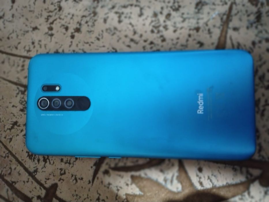 Продам телефон redmi 9