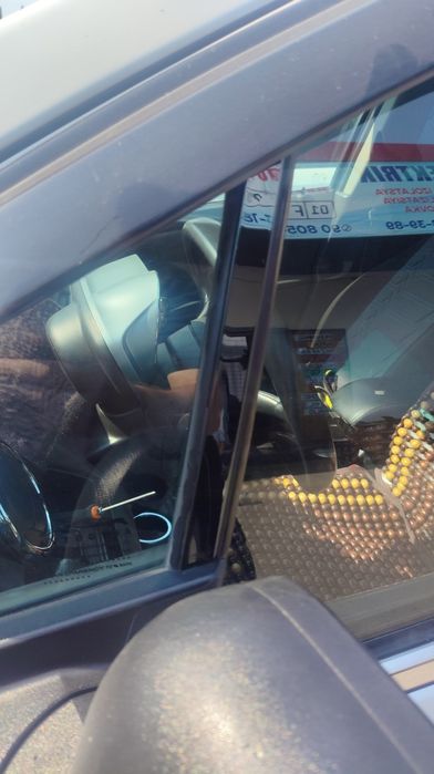 Spark eshik stoyka glansoviy (glansoviy) глянцевый Salondagi kalonka,