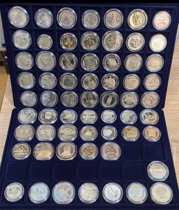 Продавам серия Български юбилейни монети на БНБ от 1966 до 1989 година