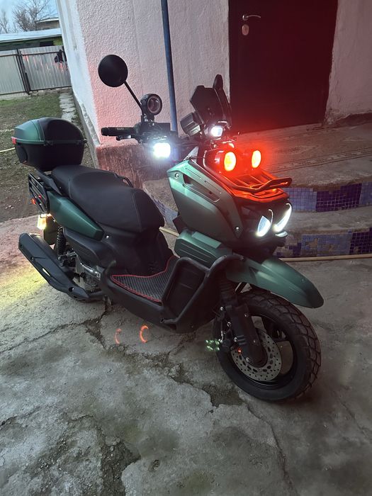 Танк Bennali 180куб мопед