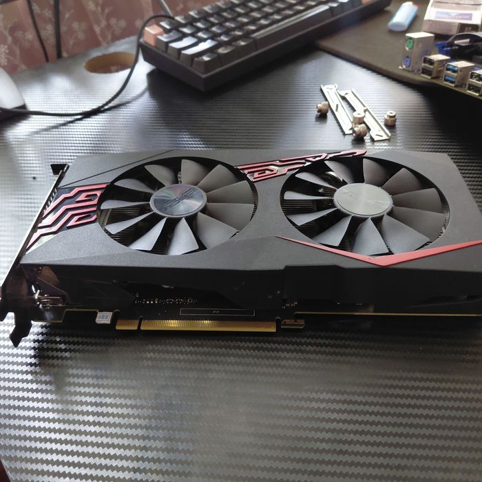 Видеокарта GTX 1060 (5gb)
