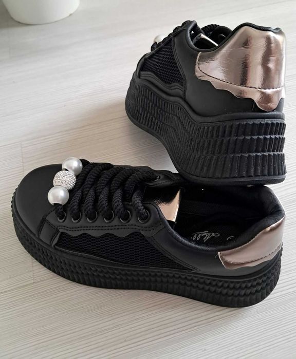 Нови дамски  бутикови обувки от кожа и мрежа. Марка Mellini Fashion