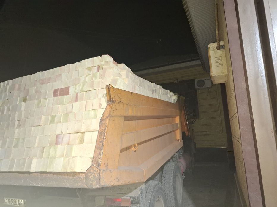 Keramika pishgan g'isht