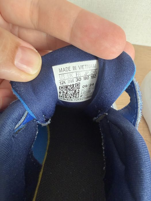 Кроссовки Adidas 30р-р