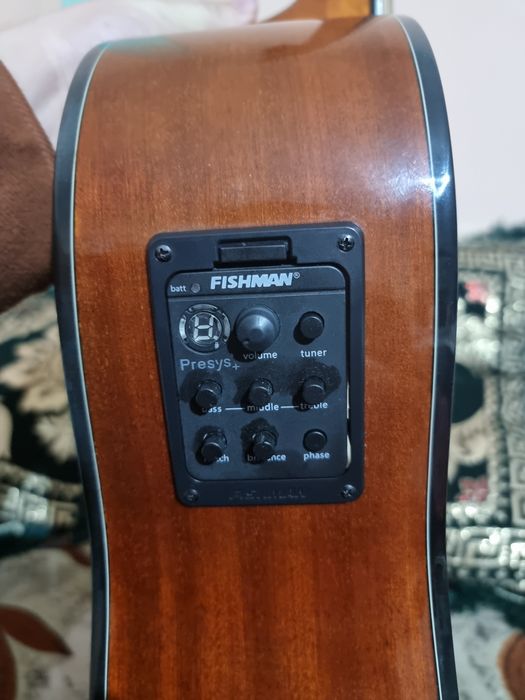 Akustik Gitara (yangi)