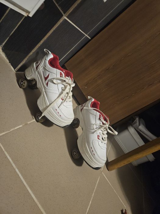 Adidasi role Agloat Roller Skates