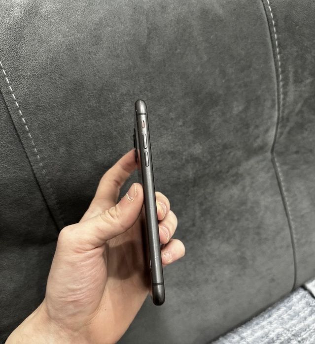 Продам айфон 11 на128 акб 71