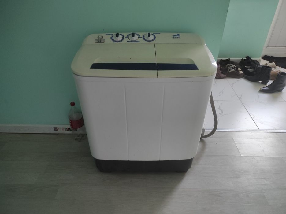 Продам стиральную машину