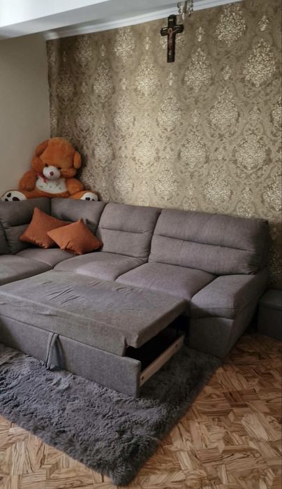 Canapea colțar modernă gri – nouă, foarte comodă