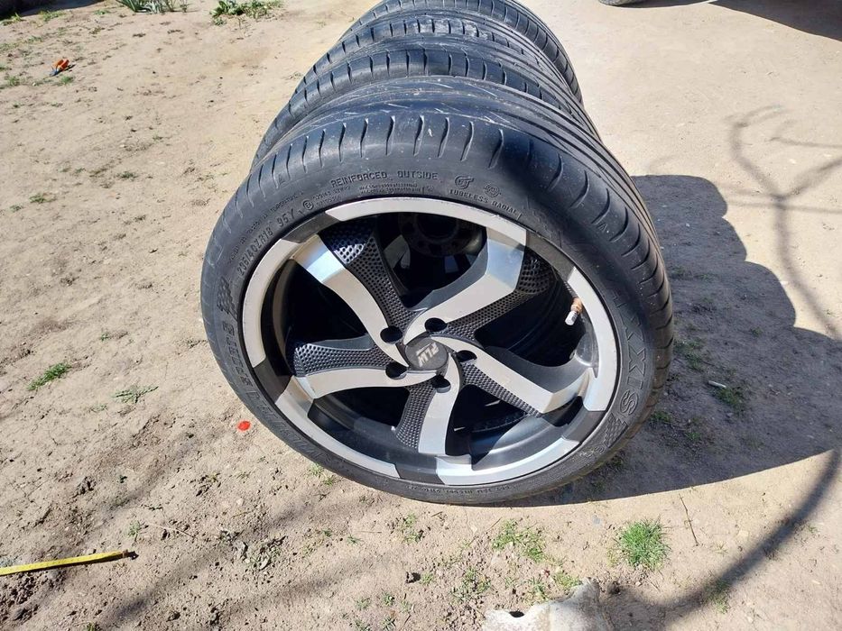 Джанти 18 ки с втулки и вентили за налягането оригинални