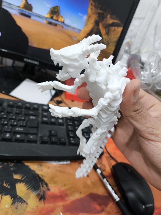 Игрушки , драконы скелеты ,антистресс