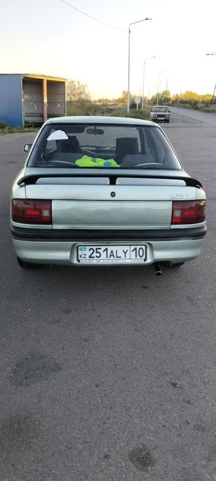 Продам Мазду 323