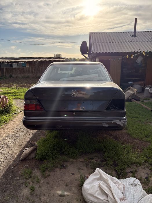Мерседес 124 по запчастям