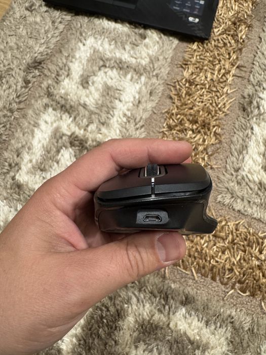 Mouse wireless Trust Ozaa, ergonomic, dual scroll, reincarcabil, Negru