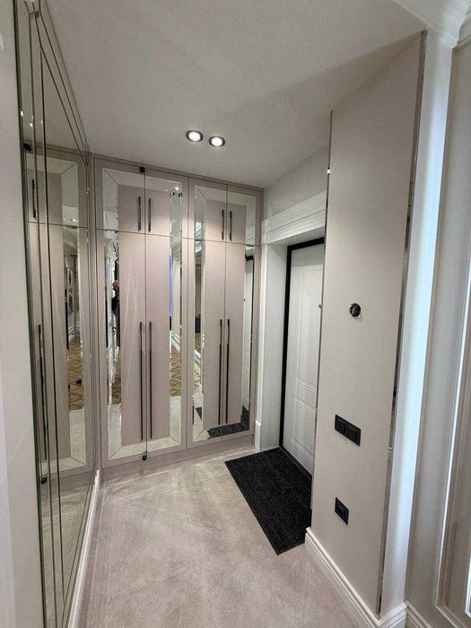 Продается 2х комнатная  квартира 73 м2 Евроремонт