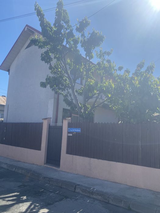 Se vinde casa cu 4 camere in Tulcea