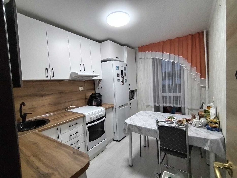 Продам 3-комн на Салеме