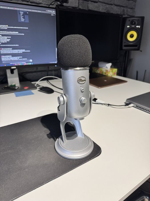 Microfon Blue Yeti