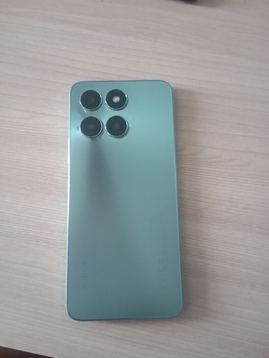 продам телефон недорого