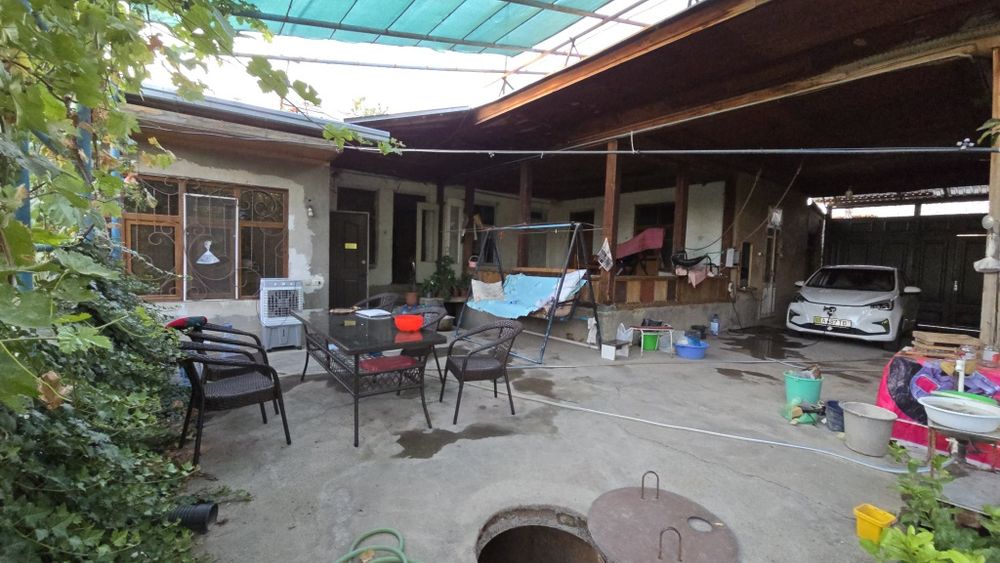 HOVLI UY JOY sotiladi