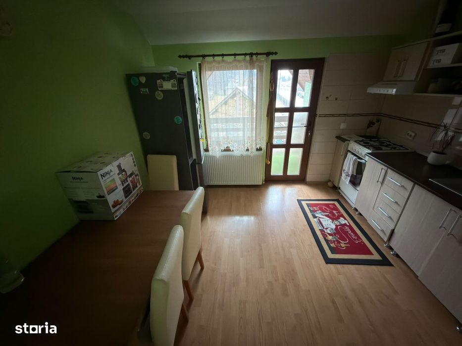Proprietar vand casa aproape de centrul orașului Onesti