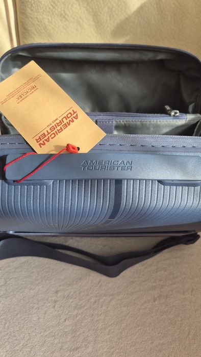 American Tourister beauty case