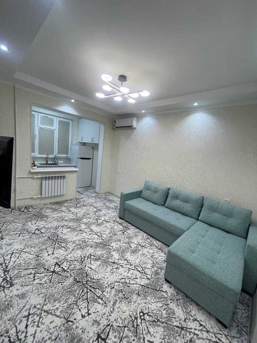 продается квартира 2/1/4 Чиланзар 6