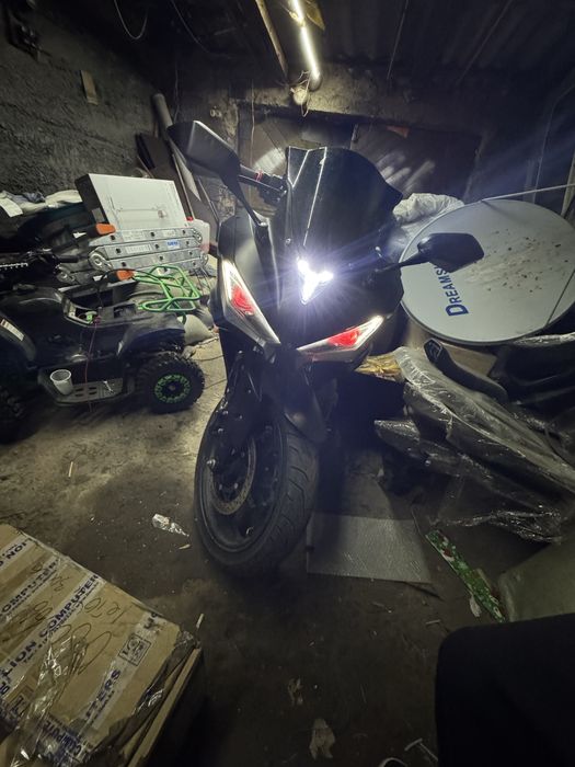 Yamaha r3 электробайк