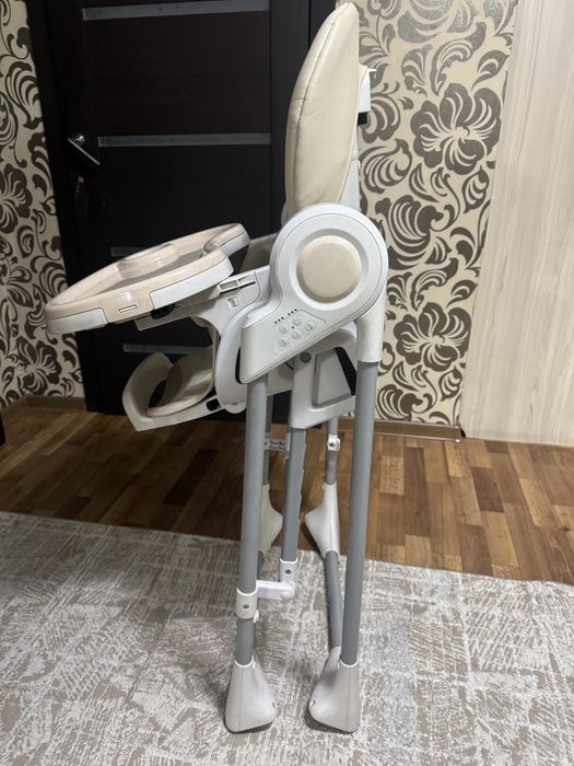 Детский стол для кормления