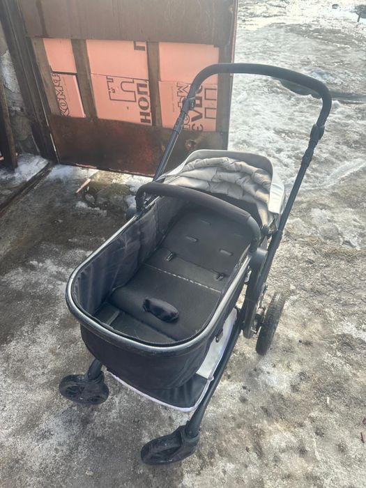 Коляска детская кожзам