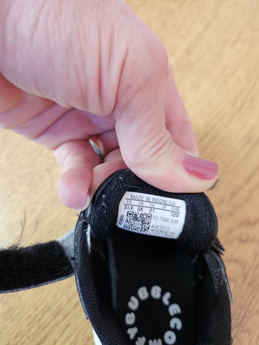 Оригинални маратонки Adidas