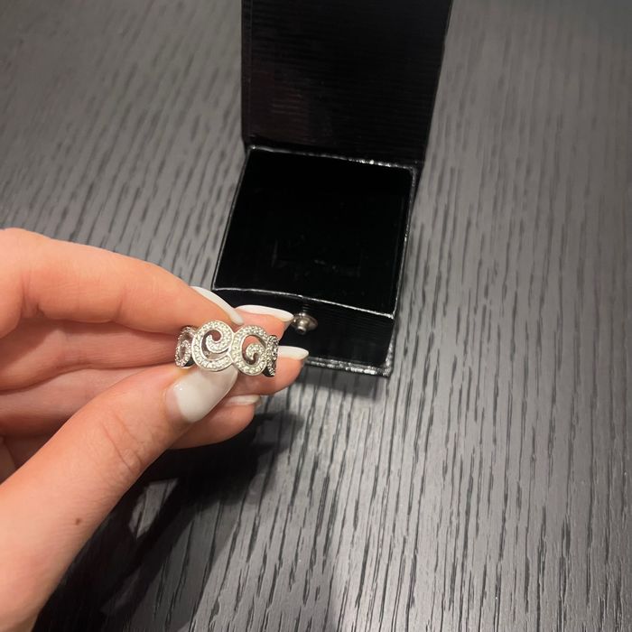 Золотое кольцо с бриллиантами